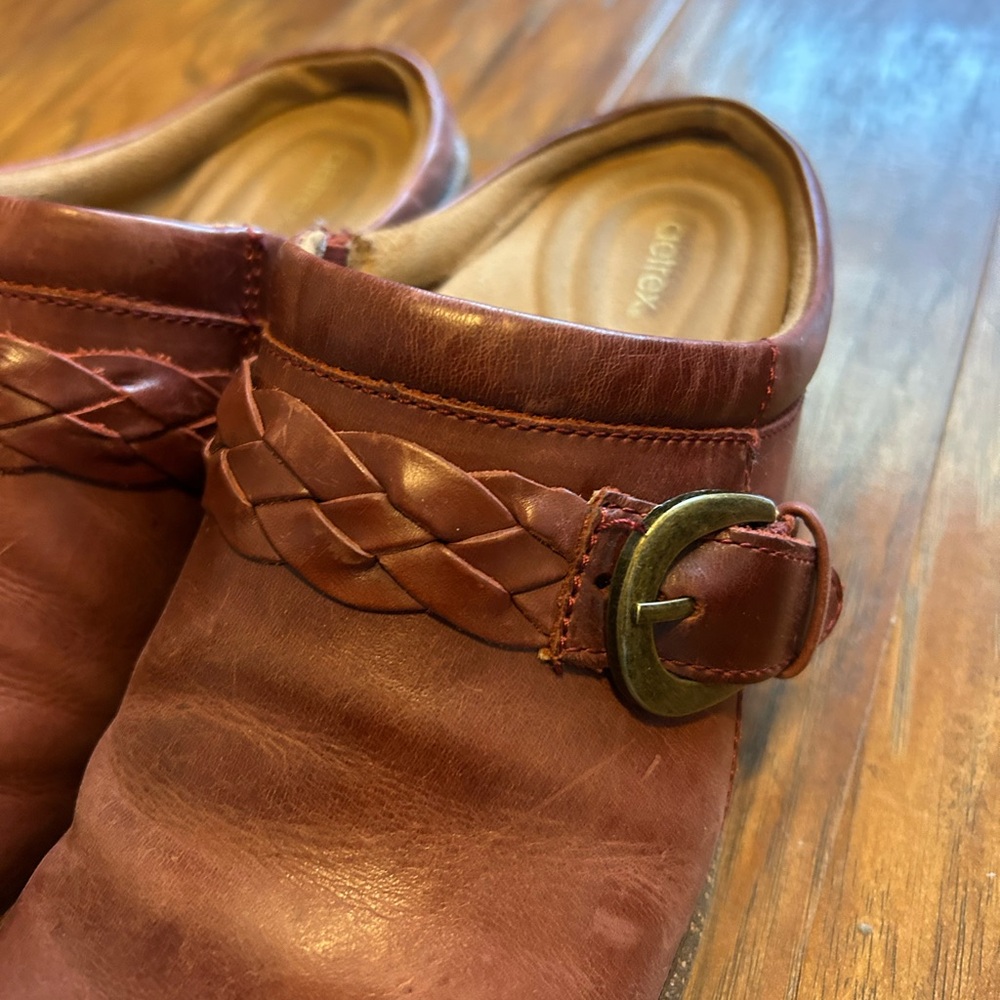 Aetrex Women's Libby leather clog in a reddish-brown color 8.5 - Picture 4 of 8
